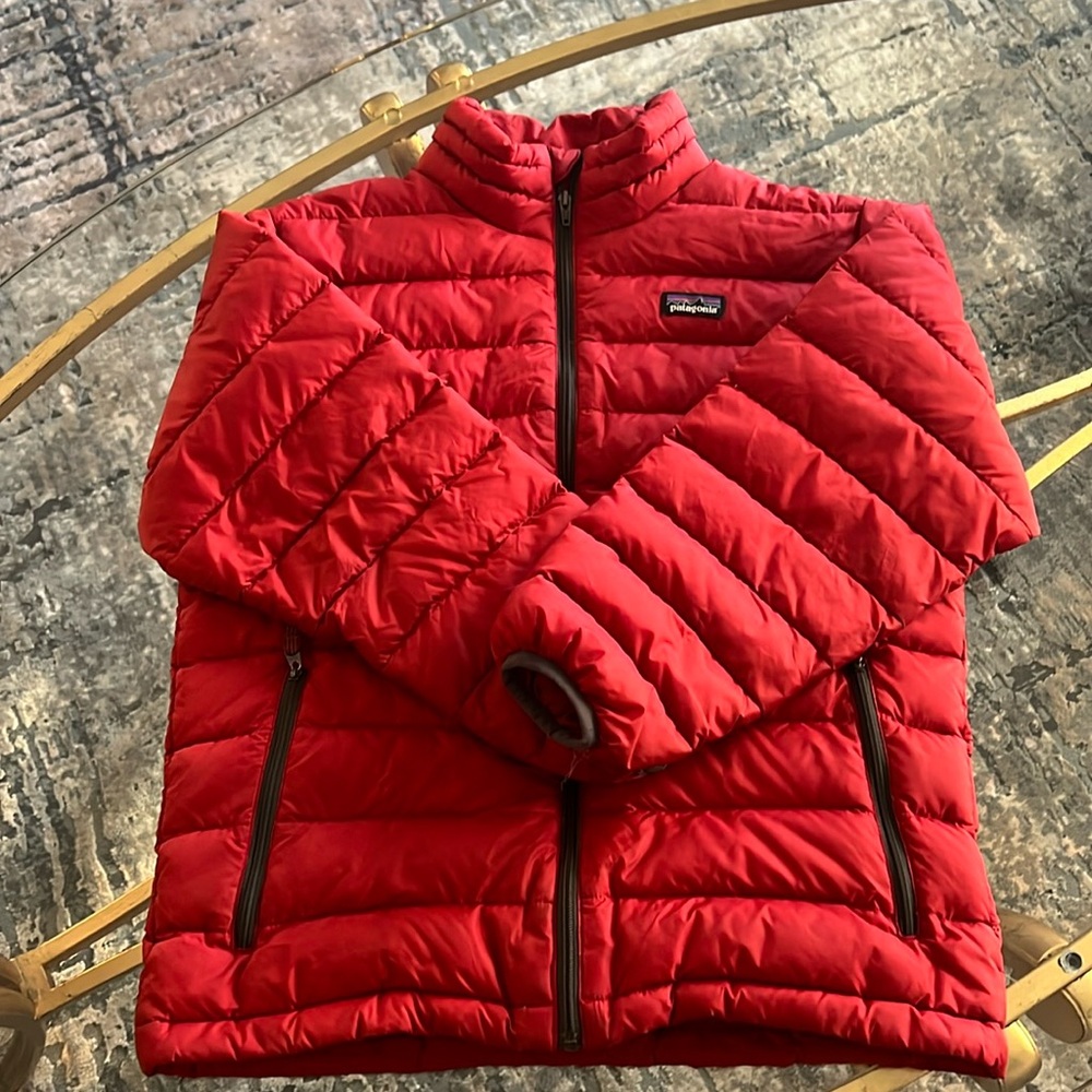 Boys Patagonia down jacket size medium
